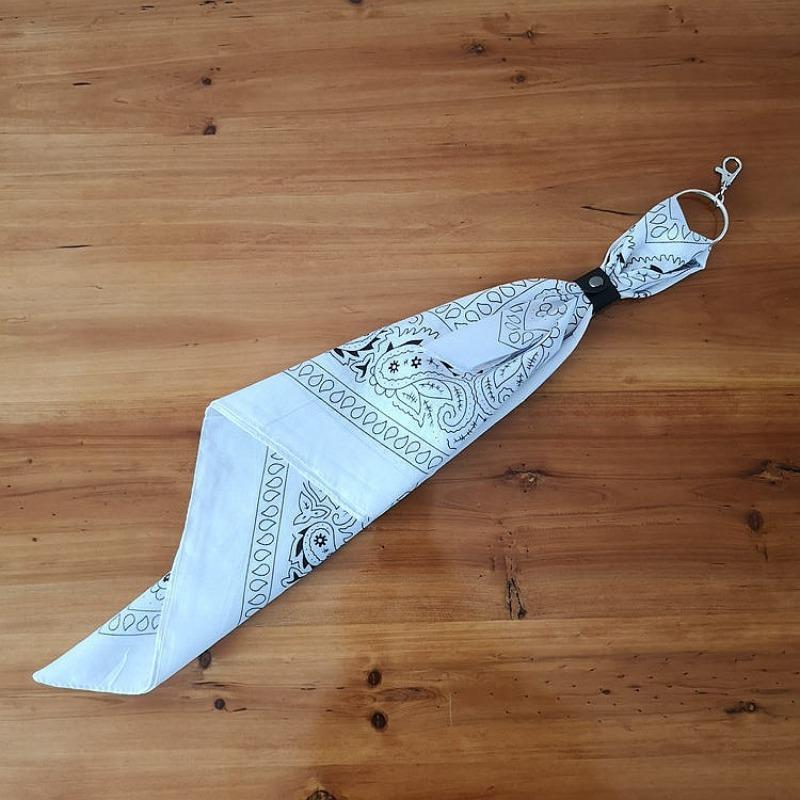 Kleine Vierkante Sjaal Haarband Veelzijdig Hip Hop Broekketting Trendy Streetdance Accessoire Industriële Tailleketting Hangend wit