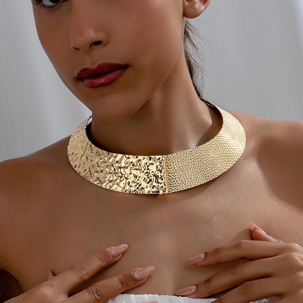 Luo Feng Exaggerated Choker Open Collar Metal Irregular Wide Version Corrugated Punk Collar