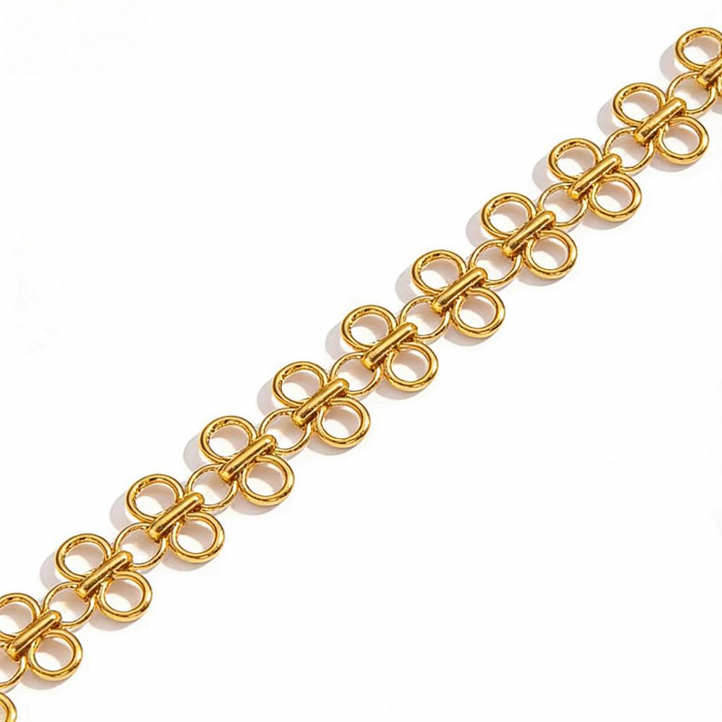 Gold-Plated Four-Leaf Clover Clavicle Necklace - Elegant European & American Fashion for Women