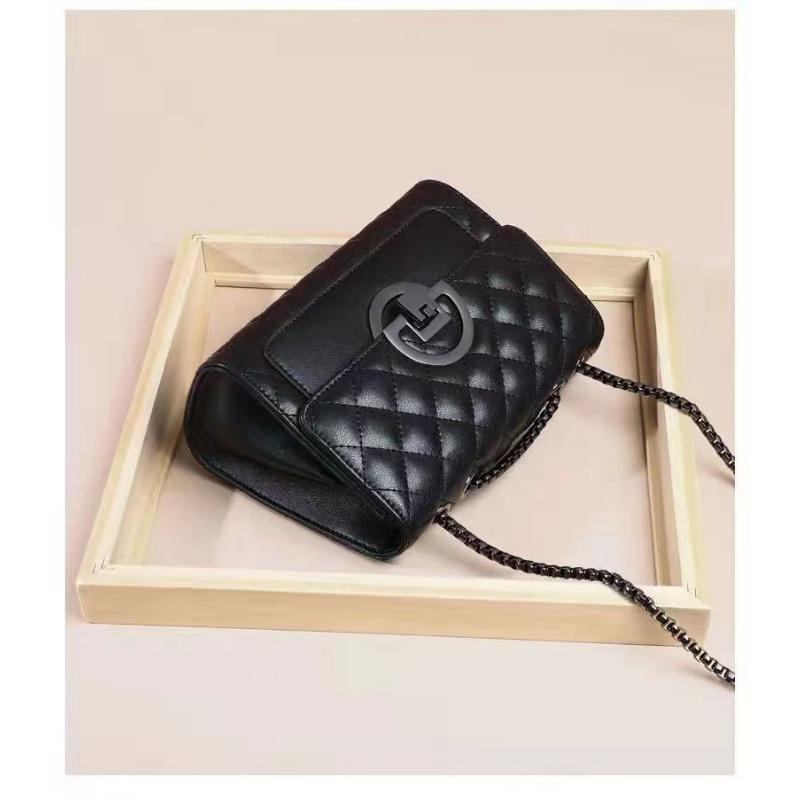 New Style Cowhide Spring and Summer Style Diamond Chain Small Square Bag Crossbody Shoulder Bag for Women