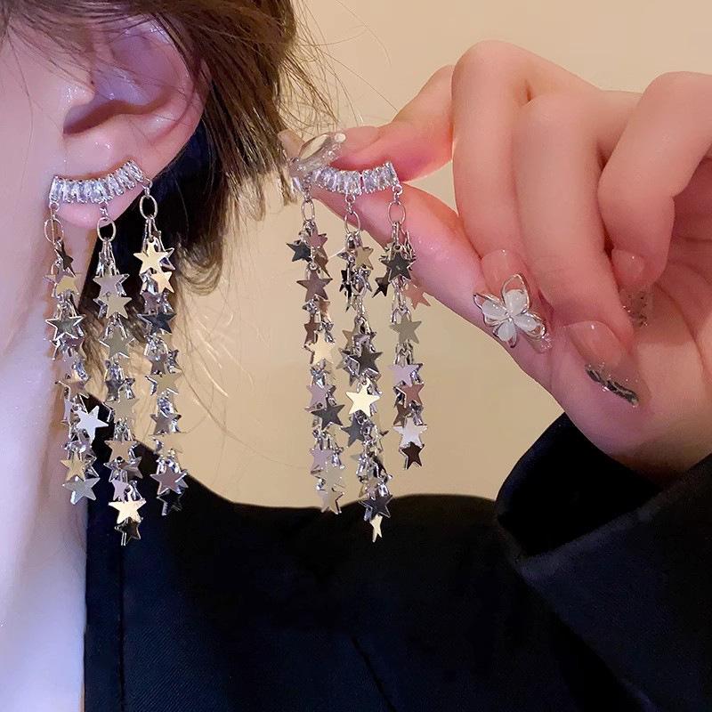 Ear Style Exquisite Temperament Simple Atmosphere Fringed Stud Earrings Light Luxury Versatile Earrings