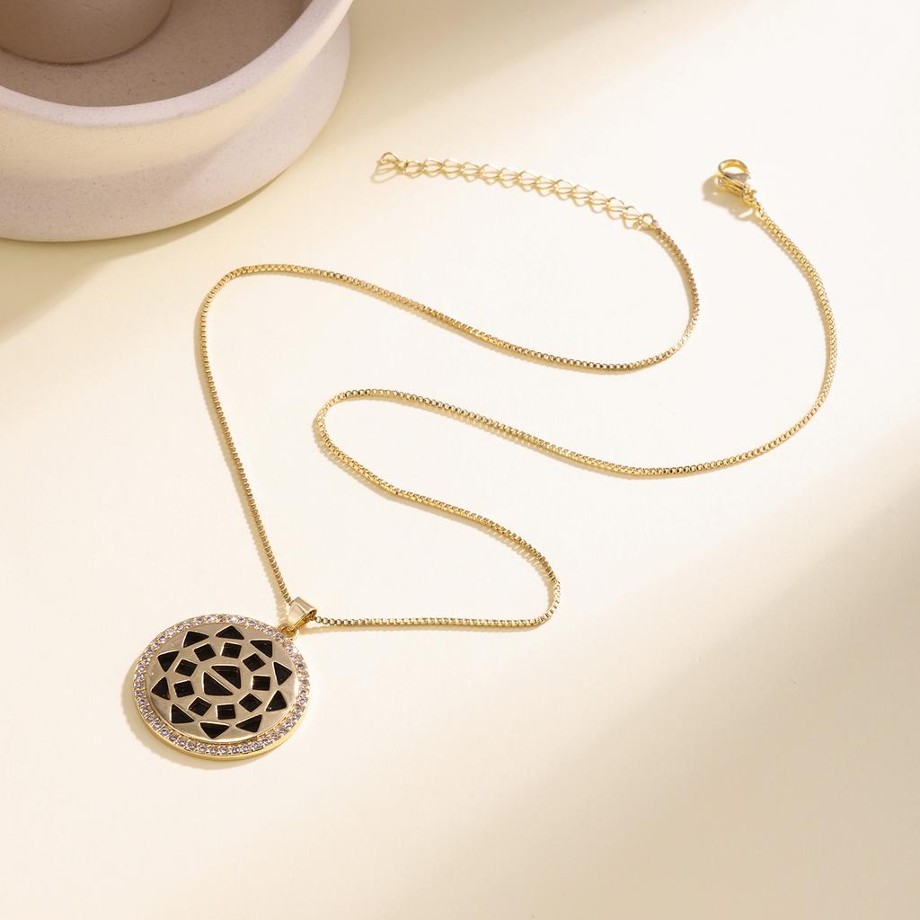 Nidin Geometric Mosaic Round Disk Pendant Necklace For Women Vintage Black Crystal Zircon Choker Trendy Statement Jewelry Gifts