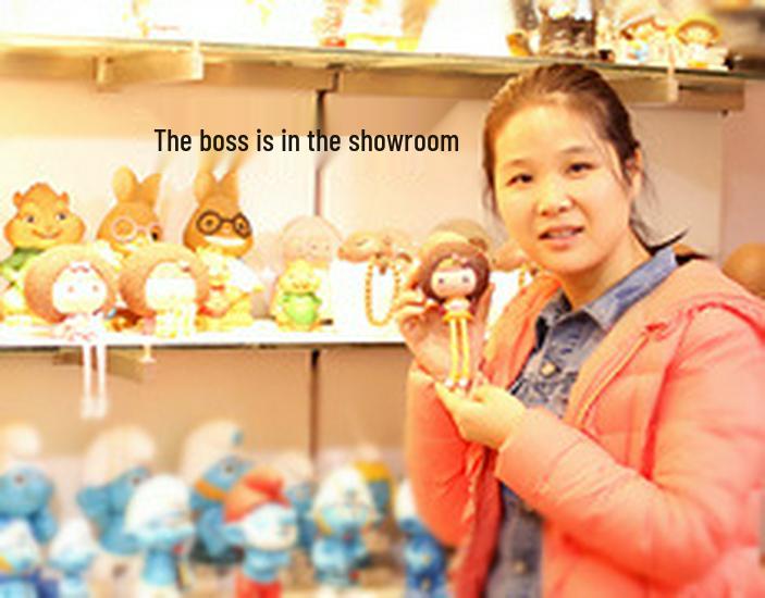 Astronaut Crystal Ball Music Box Ornament - Student Snow Globe Birthday Gift