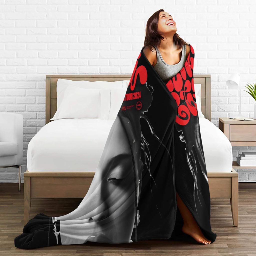 Nina Chuba Warm Blanket Airplane Travel Plush Throw Blanket Aesthetic Couch Chair Flannel Bedspread Sofa Bed Cover
