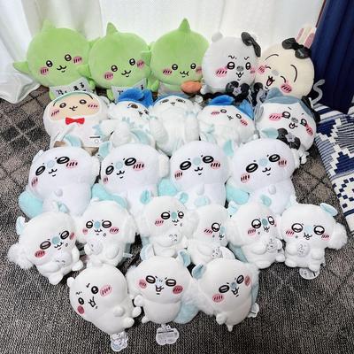 Peluche Chiikawa scoiattolo volante coniglio Hachiware venduti in set.
