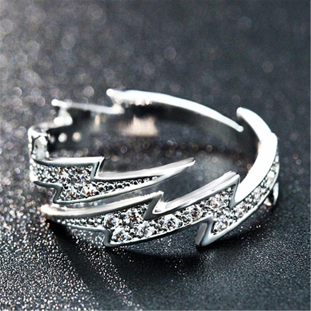 Personality Fashion Gold Color Stainless Steel Zircon Lightning Opening Couple Ring for Women Men Charm Fashion Finger Jewelry