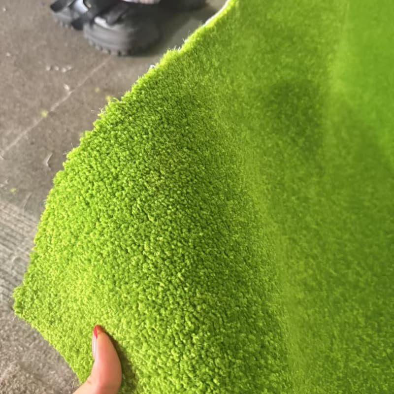 Утолщенный Зеленый Огнестойкий Ковер, Петлевой Ворс 10-12 мм, Идеально Подходит для Отелей, Магазинов Одежды и Салонов зелёный