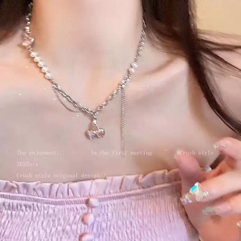 New light luxury creative high-end simple zircon bow necklace small fresh bow women's necklace