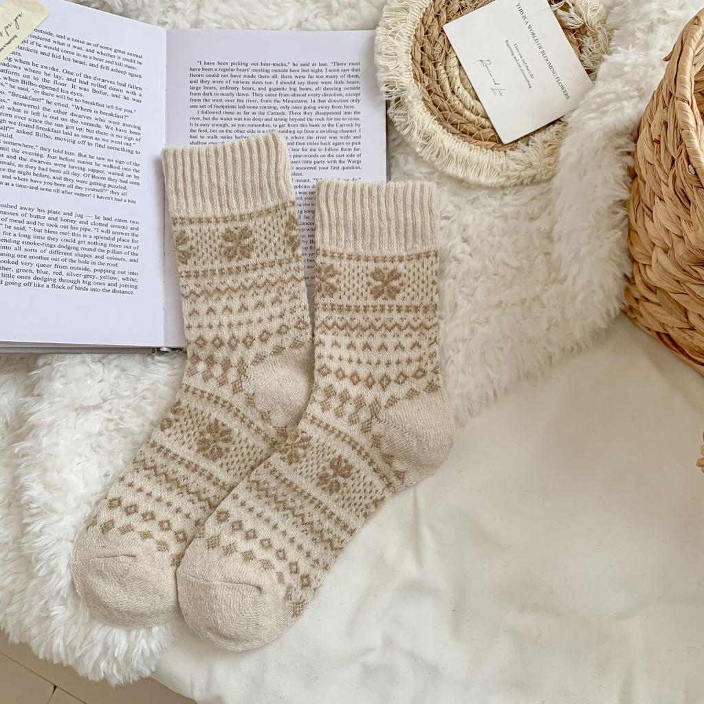 Vintermote spesiell etnisk stil tykke ullsokker Retro fortykkede varme kaninullsokker for kvinner polkaprikkede kasjmirsokker i etnisk stil