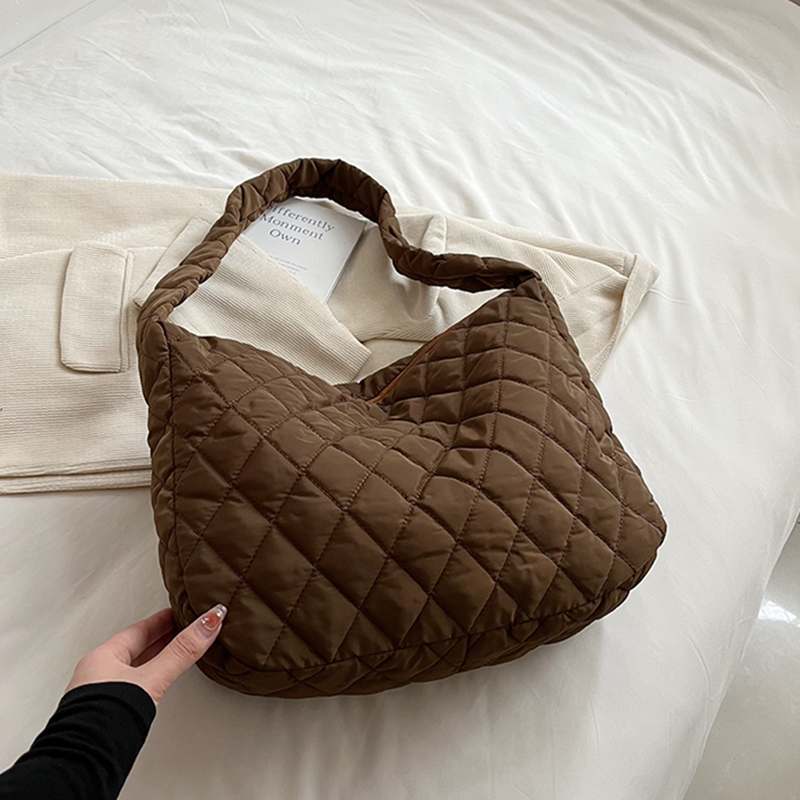 New Casual Commuting Large-capacity Tote Bag Women's Autumn Retro Simple Shoulder Bag Fashion Messenger Bag