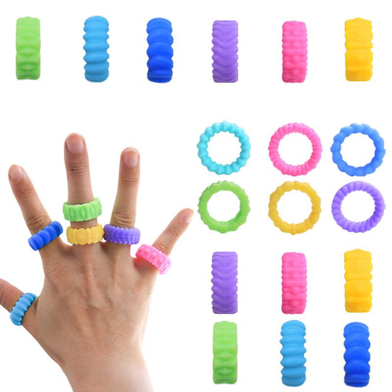 Spielzeug 6 Stück Sensorische Fidget Fingerringe für Silikon-Textur Stress Neuheitsgeschenke Partygeschenke Klassenzimmerpreise Kinder