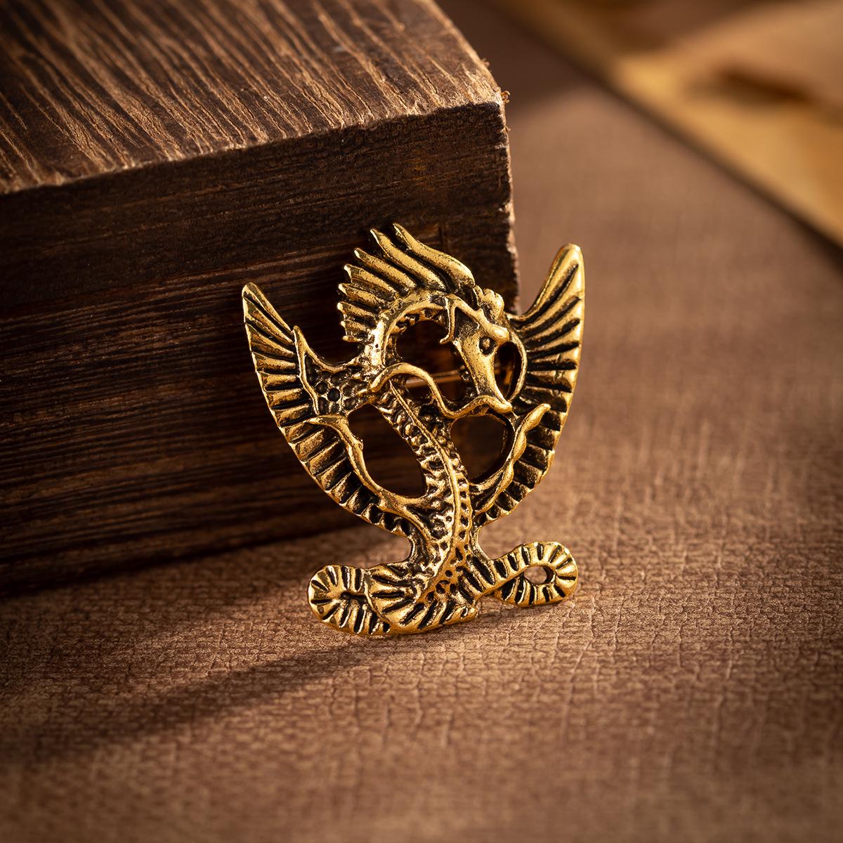 2026 European  American Trend Dragon-Shaped Retro Hip Hop Unisex Brooch Pendant