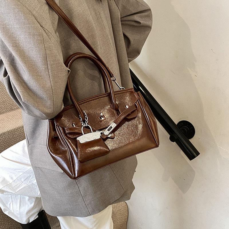 Portable Commuter Bag Women's New Bag Shoulder Messenger Bag