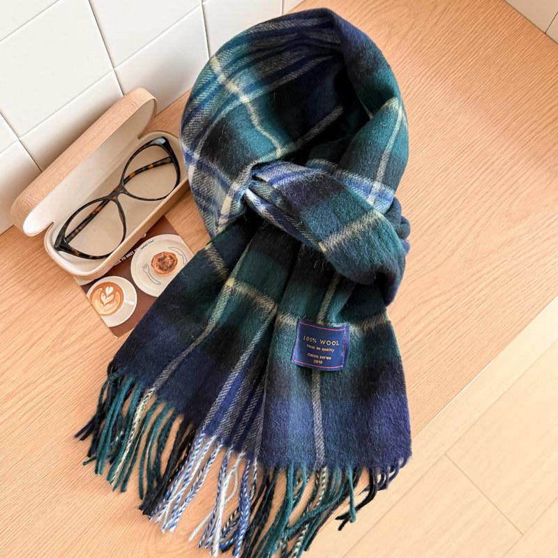 111% pure blue-gray plaid scarf for men and women, winter knitted to keep warm, high-end temperament plaid scarf