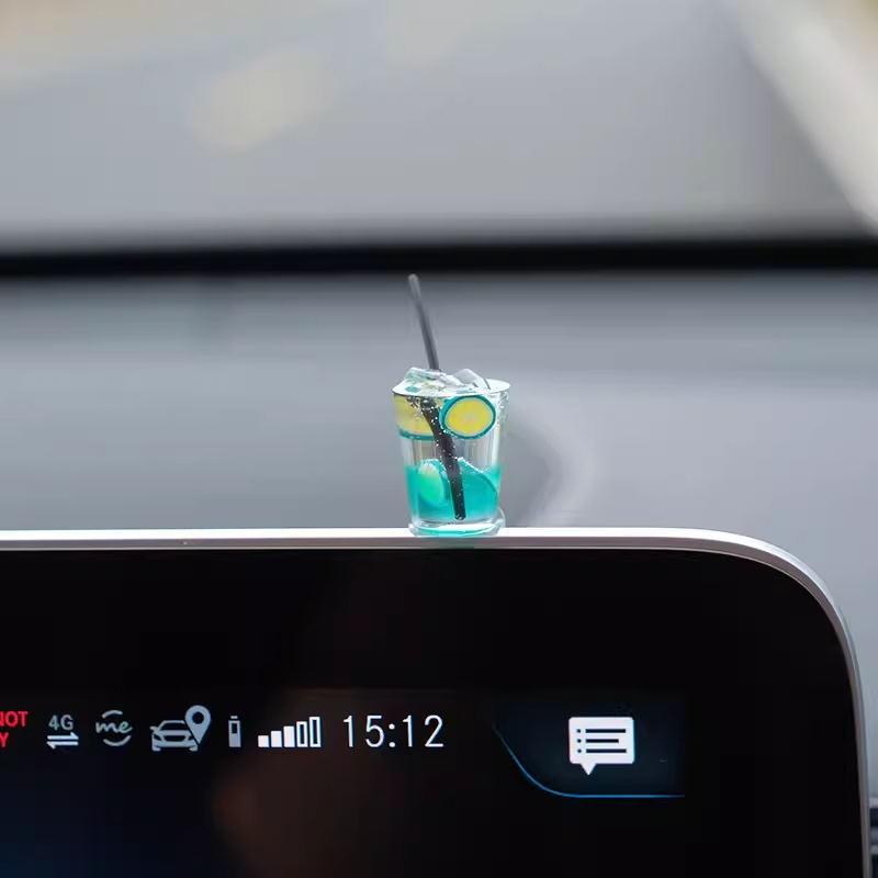 Cute Kitten Ice Car Ornament Car Center Console Display Ornament Desktop Small Ornament Ornament