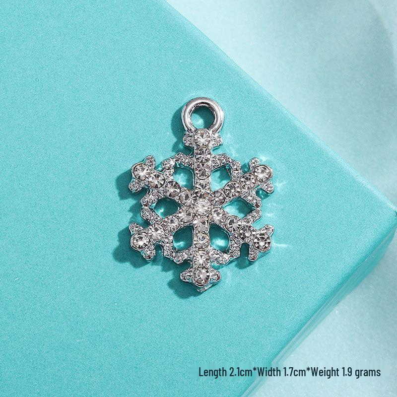 Snowflake Rhinestone Charm Pendant for DIY Jewelry: Christmas Alloy Accessory for Women’s Bracelets, Necklaces, and Earrings