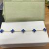 Vierblättriges Klee- und Fünfblüten-Armband mit rotem Achaten - Ein Geschenk für deine Freundin