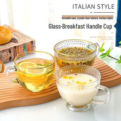 Transparente, hochtemperaturbeständige Kaffee- & Müslischale mit Goldrand und Griff.