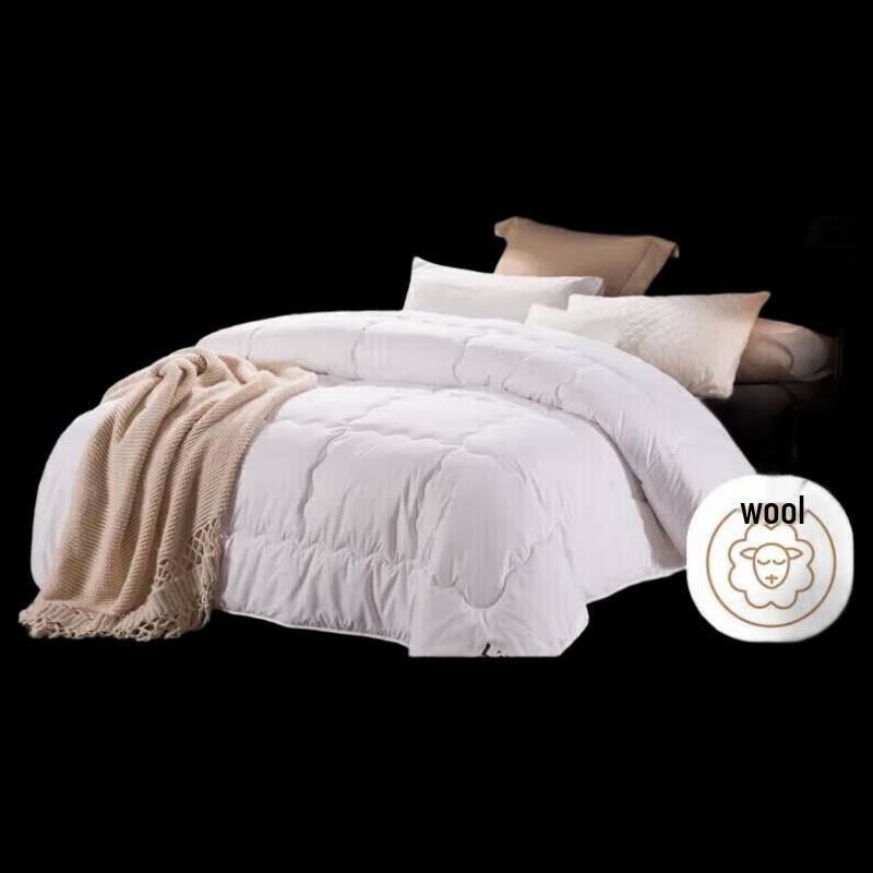 LOVO Warm Winter Quilt