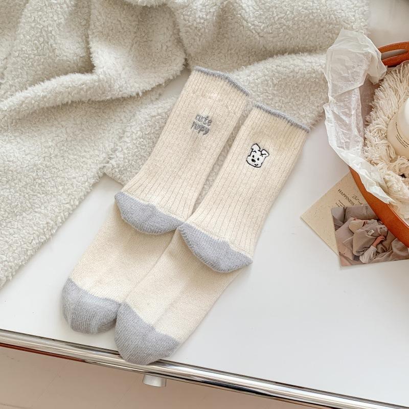 Ladies Autumn Winter Thickened Warm Cartoon Dog Embroidered AB Style Wool Tube Stack Socks