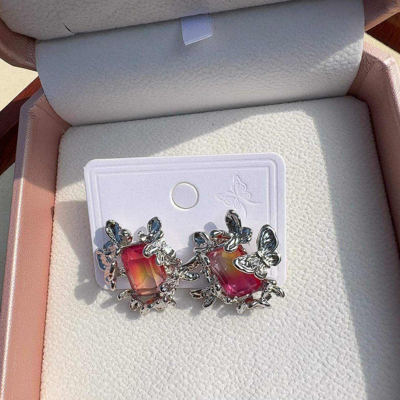 

Exquisite And Cold Style Light Luxury Flower Butterfly Sapphire Earrings, Court Heavy Industry Earrings, Daily Wear Accessories