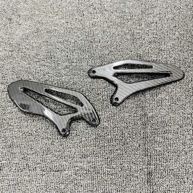 Motorcycle Accessories Carbon Fiber Driver' S Heel Protector Foot Pad For YZF-R7 R7 2025-2025