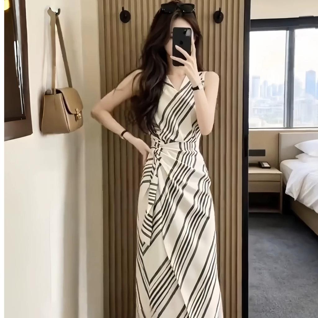Fashion Striped Dress Women's Summer New Temperament Thin Waist Skirt Fashionable Strap Sleeveless Long Dress