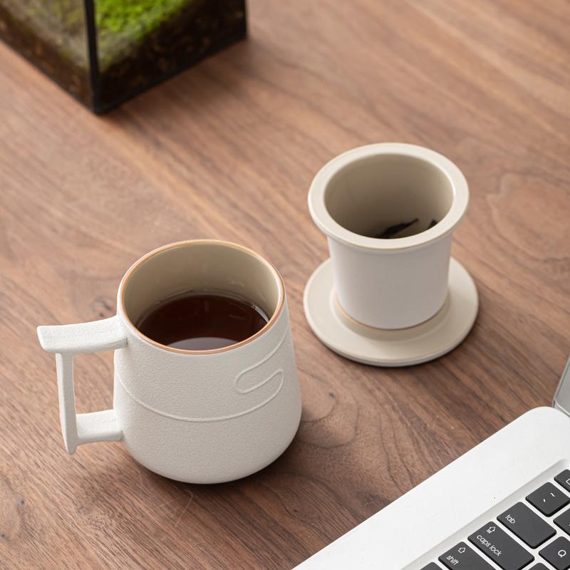 Boutique ceramic tea cup with lid filter household personal gift custom office tea separation drinking cup