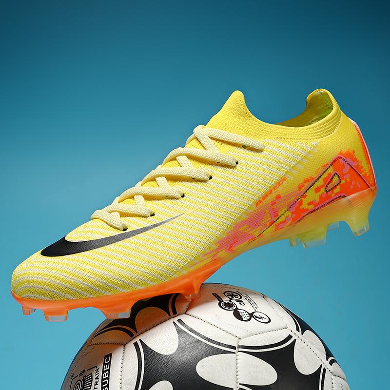 Seamless fly-woven football shoes men's and women's low-top teenage students' spikes children's training sneakers