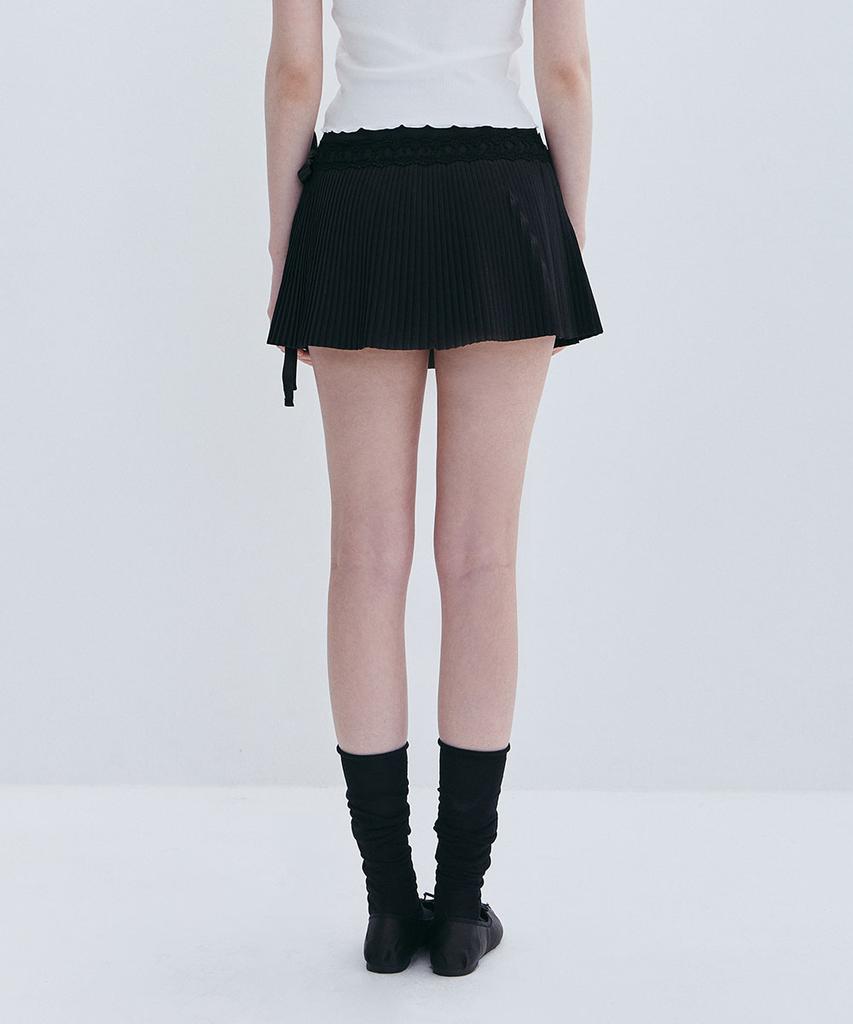 Moabel Classic Pleats Skirt - Black