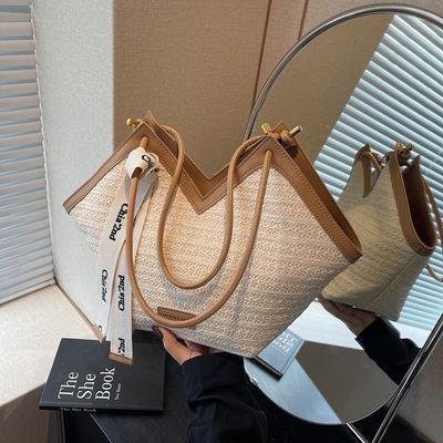 Large Capacity Woven Straw Bag Women's Spring and Summer 2025 New Niche Single Shoulder Seaside Vacation Beach Tote Bag
