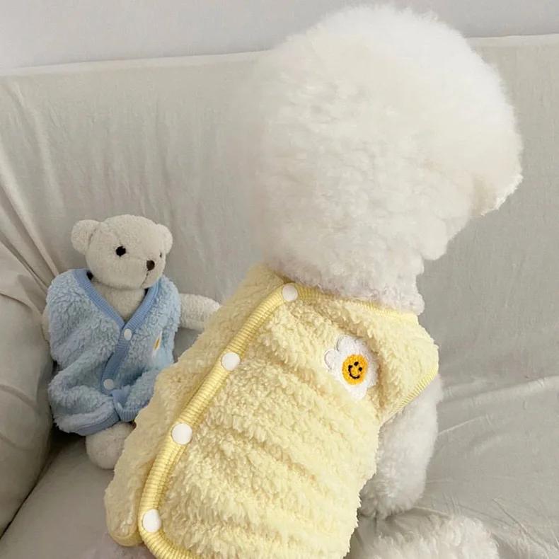 

Одежда для домашних животных, осенне-зимняя плюшевая жилетка для собак среднего и маленького размера, милый свитер, теплый бархатный кардиган для котенка, щенка, чихуахуа, домашних животных, 1 шт. S