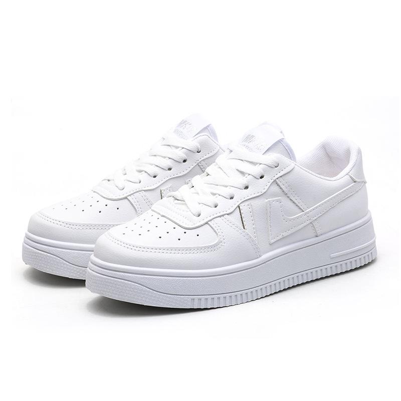 Autumn and Winter High-heeled Board Shoes Student Running Shoes Comfortable Casual Sports Shoes