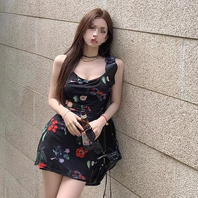 Low-Neck Off-Shoulder Slim-Fit Printed Camisole Dress, Waist-Cinching, Hip-Hugging, Summer Style for Women