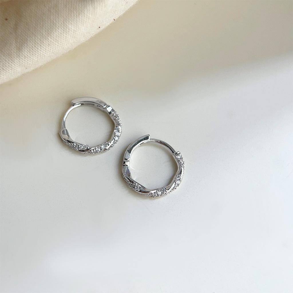 Female Personality Simple Round Versatile Earrings 1 pair