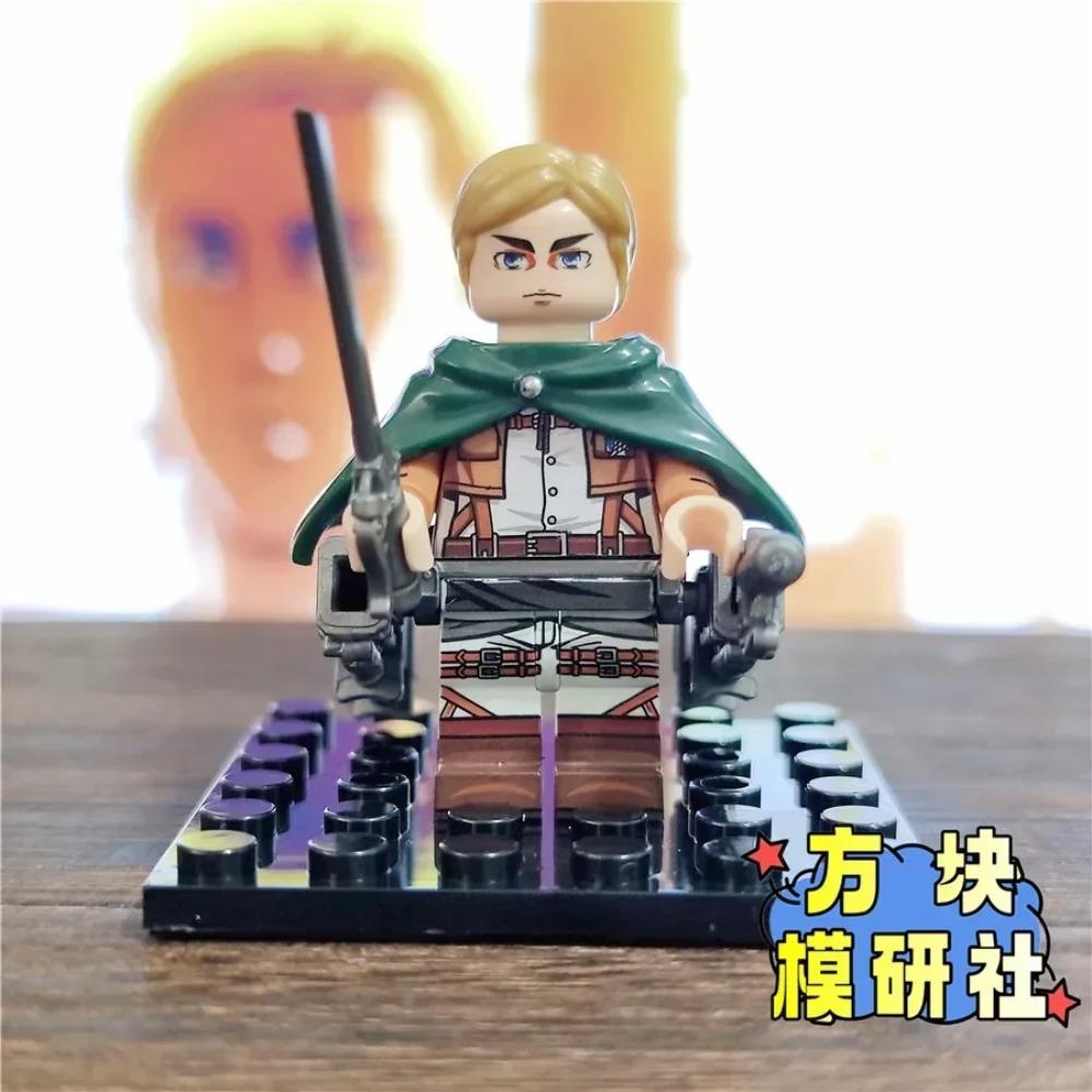 Anime Attack on Titan Erwin Smith Cosplay Blocchi da Costruzione Uomo Cartone Animato Mattoncini Modello Persone Ornamento Regalo di Natale