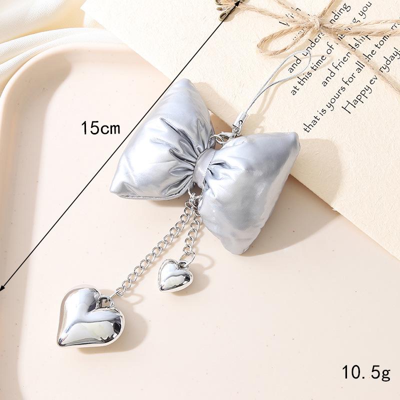 Creative Pearl Bow Pendant Keychain: Exquisite Gift Accessory for Bag or Phone Case