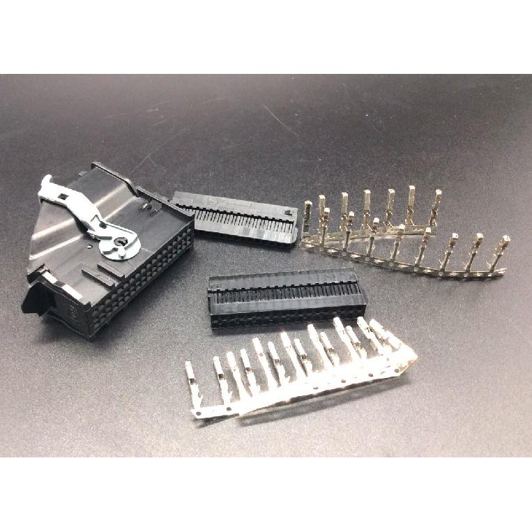 Für Ford Focus Mondeo SYNC Modul 54PIN männlich weiblich Stecker Terminal APIM Stecker C2383A