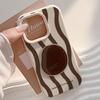 Personalized geometric smartphone case suitable for Apple smartphones