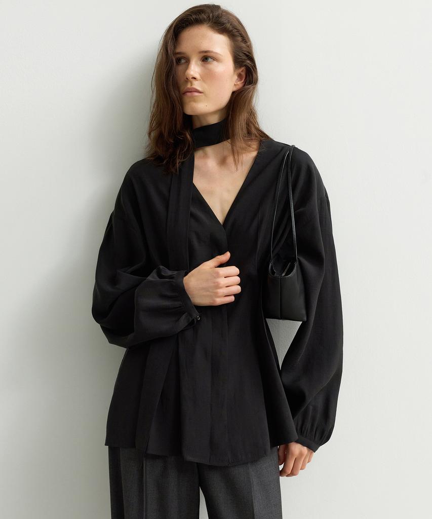 LEVAR Flowing V-Neck Blouse - Black