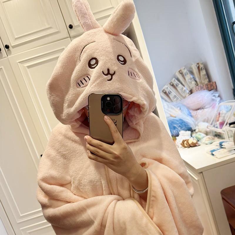 Chiikawa Usagi Hachi Hooded Cloak Blanket Shawl Cape for Lazy Days