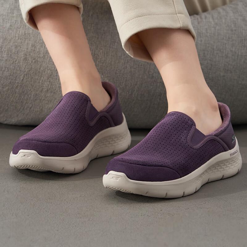 Skechers Women s Winter Plush Lined Walking Shoes US 5