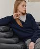 JE NE SAIS QUOI [100% Cashmere] Loose Fit V-Neck Cashmere Knit_ Navy