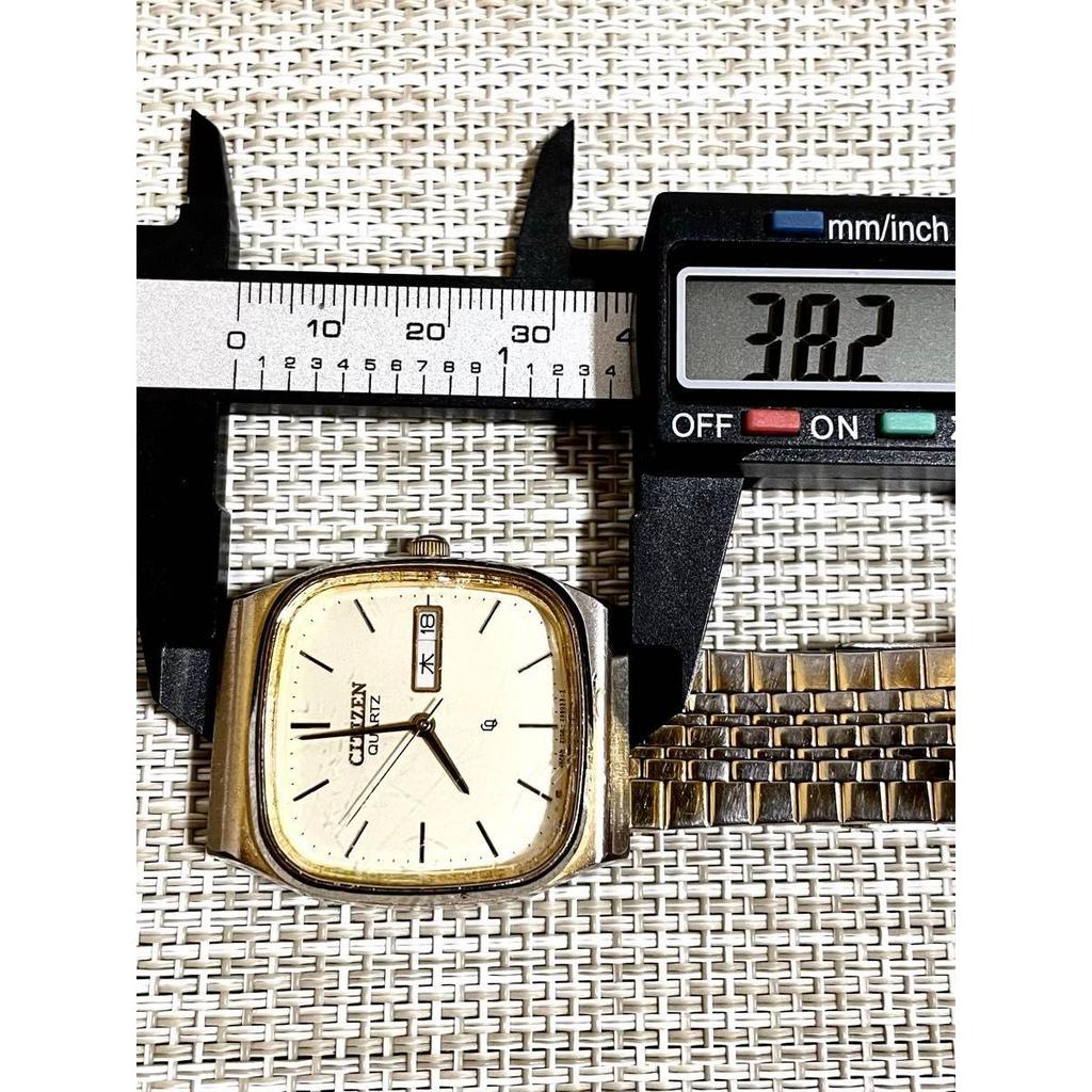 Used Vintage 1977/Working] CITIZEN CQ DAYDATE Cushion Case Japanese-English Daydate Wristwatch