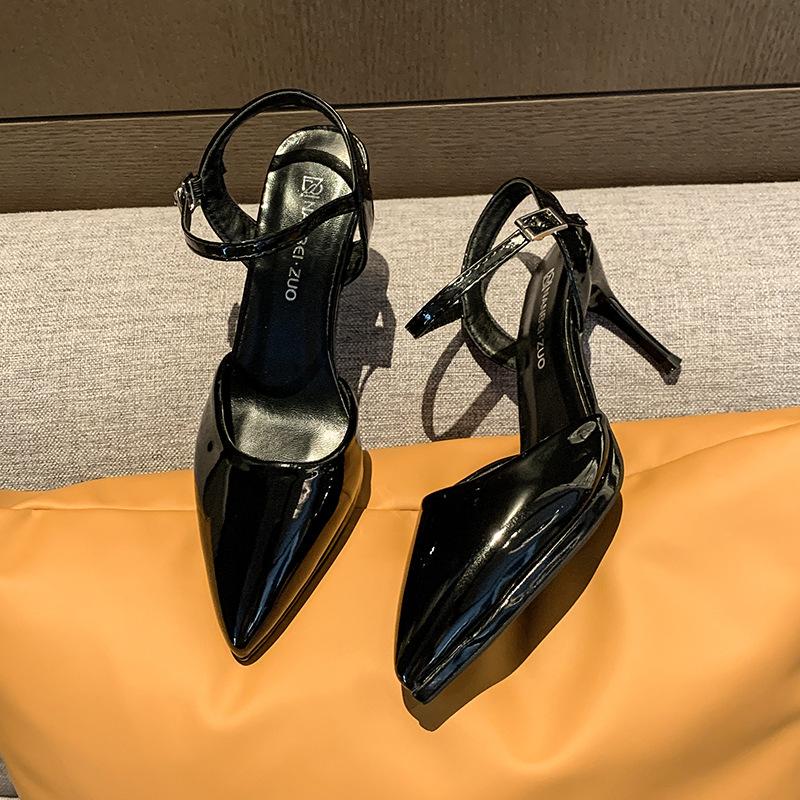 

New in summer 2024, waterproof table single shoes, fashionable stilettos, hollow pointed, sexy and comfortable high-heeled sandals for women 35