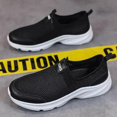 Breathable Men Casual Shoes Lightweight Outdoor Walking Shoe Non-slip Men's Sneakers Slip On Comfortable Footwear
