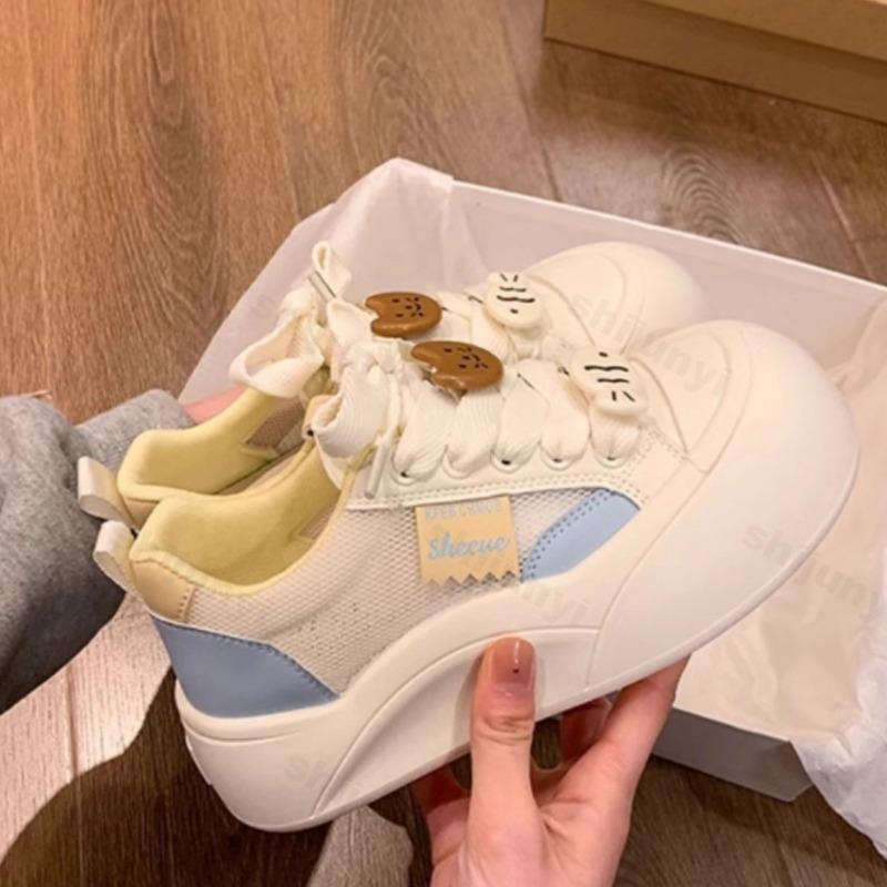 Women Sneakers 2025 Autumn Round Toe Vintage Lightweight Breathable Casual Shoes Comfortable Cute Outdoor Non Slip Flats