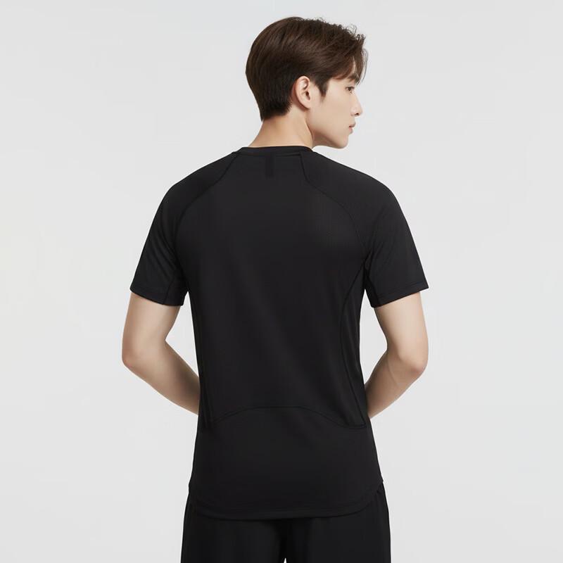 Nike Men's Short Sleeve T-Shirt