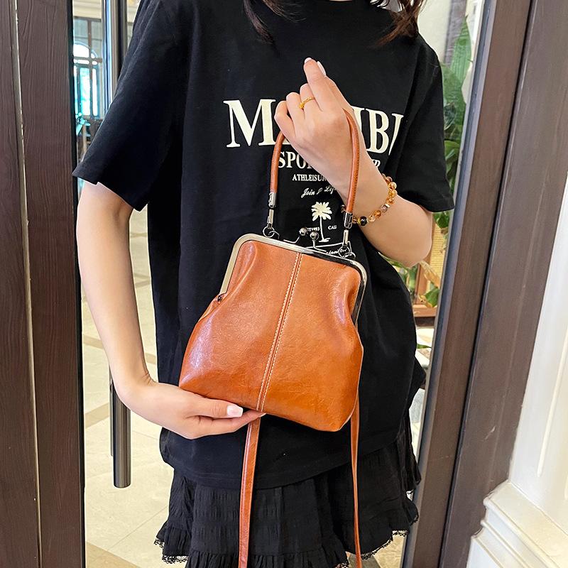 Dámská kabelka ve vintage stylu Hnědá Univerzální Designová taška přes rameno PU kůže Dámské mušlové peněženky Crossbody tašky