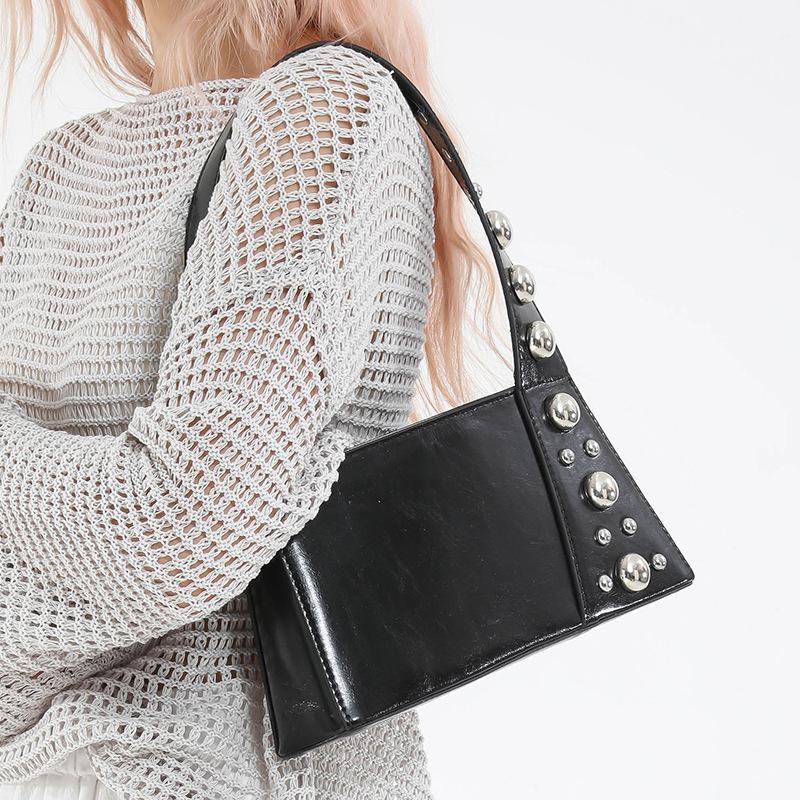 2025 Summer New Women's Bags Niche Handbags Personalized High Value Fashion Rivet Shoulder Bags Trendy Bags Women